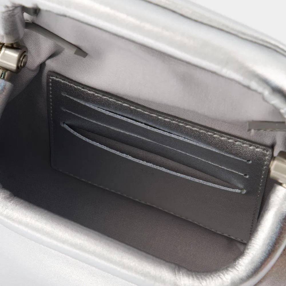 Osoi Shoppers Folder Mini Crossbody Leather Silver in zilver