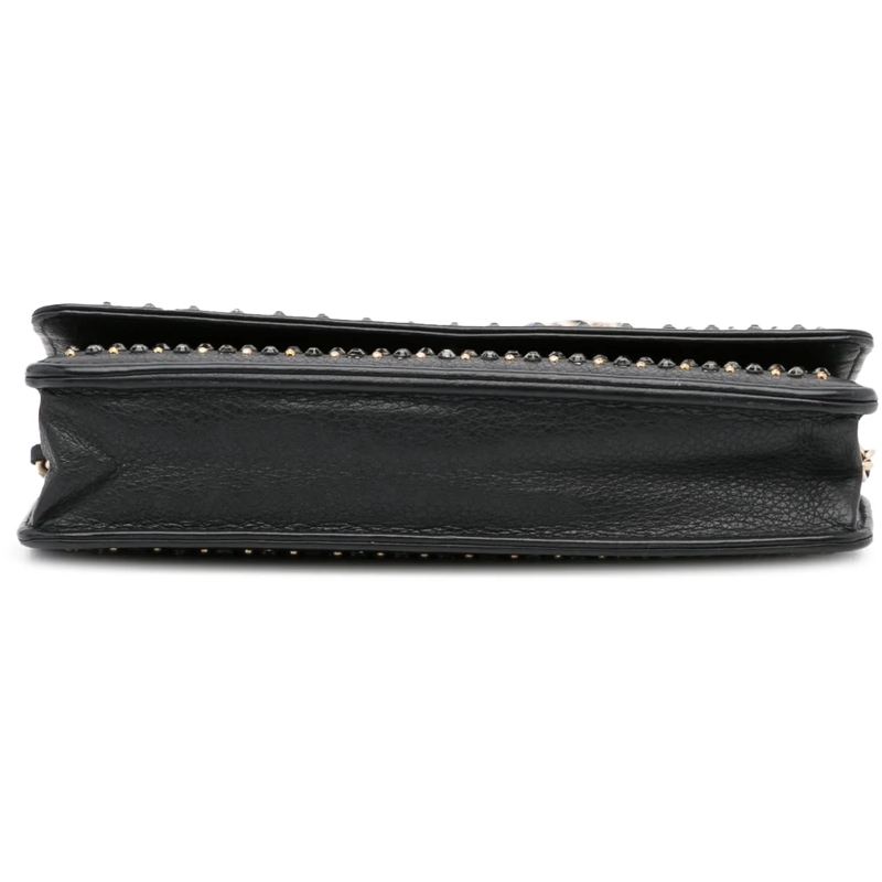 Chanel Schultertasche Studded Leather Wallet on Chain schwarz
