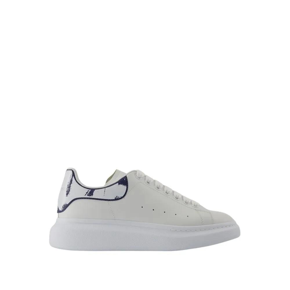 Alexander McQueen Low-Top Sneaker - Oversized Sneakers - Leather - White - Gr. 39 (EU) - in Weiß - für Damen