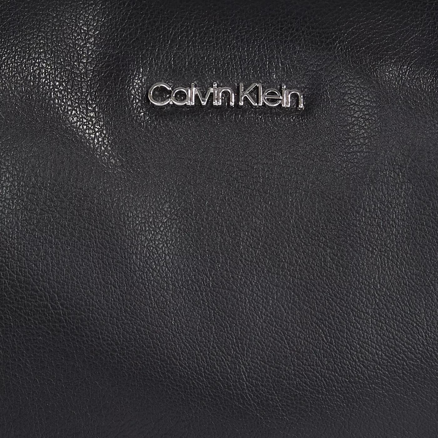Calvin Klein Crossbody bags Must Handtasche in zwart