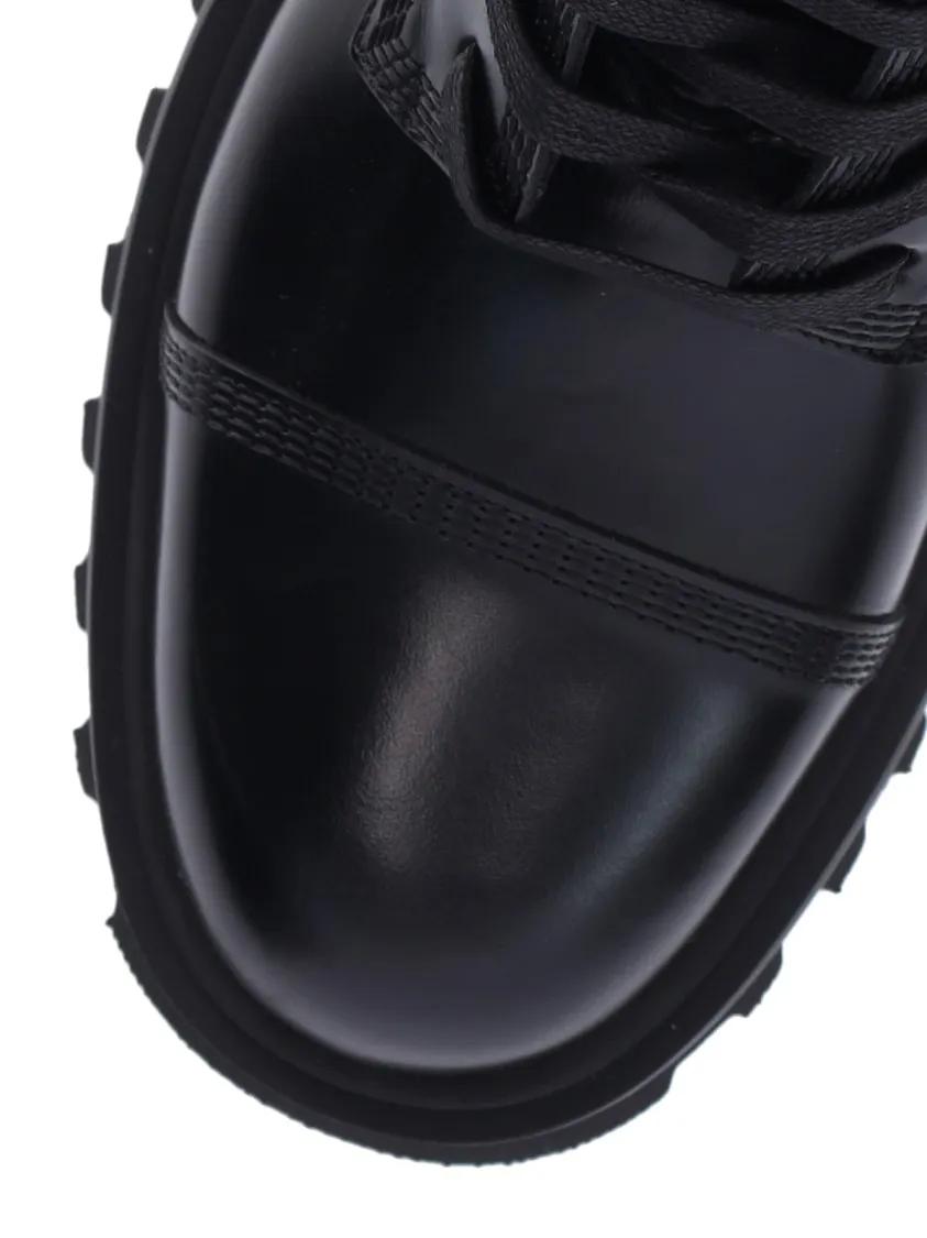 Thumbnail - Salvatore Ferragamo Stiefel - Glossy Black Leather Combat Boots - Gr. 5_5 - in Schwarz - für Damen