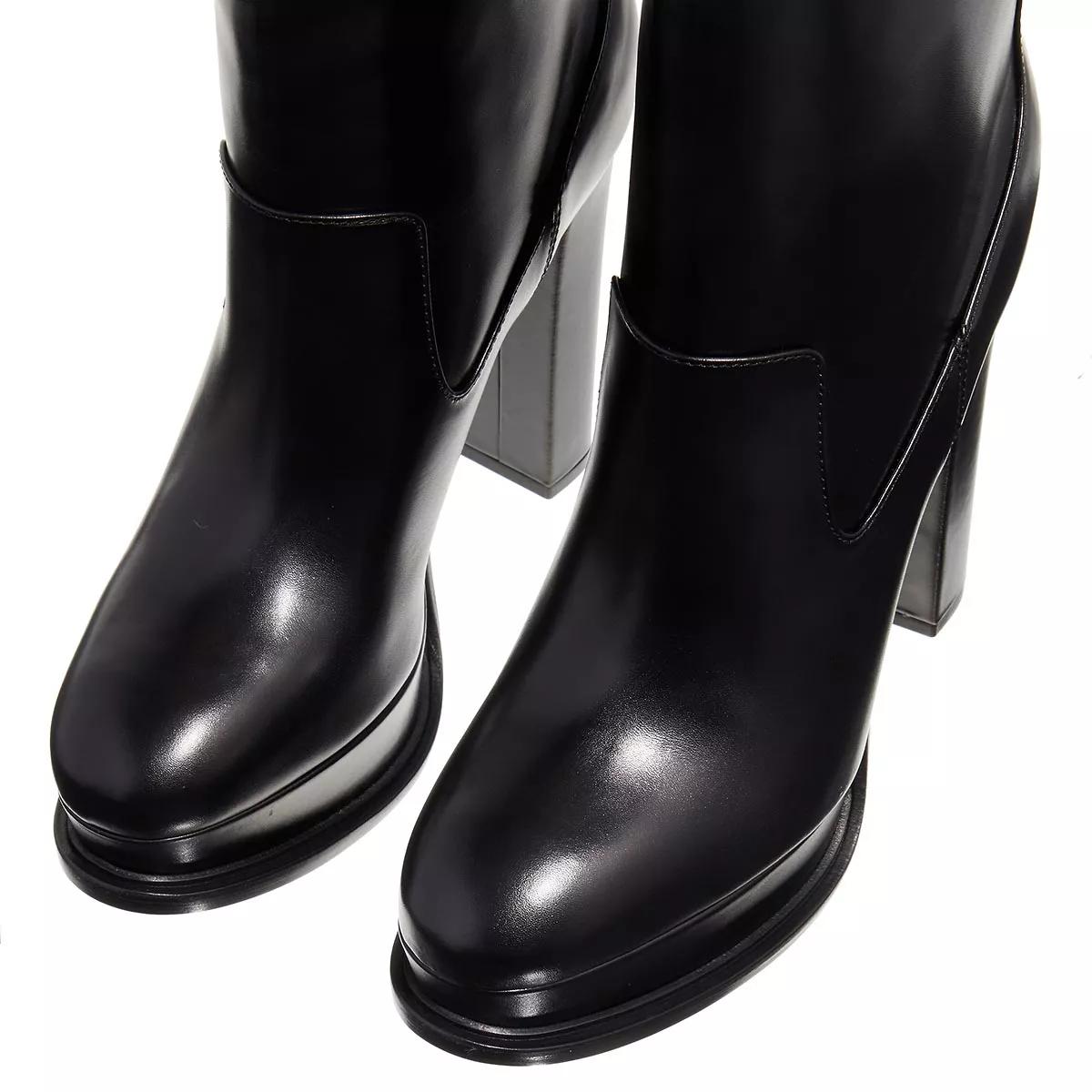 Leather Heeled Boot Black