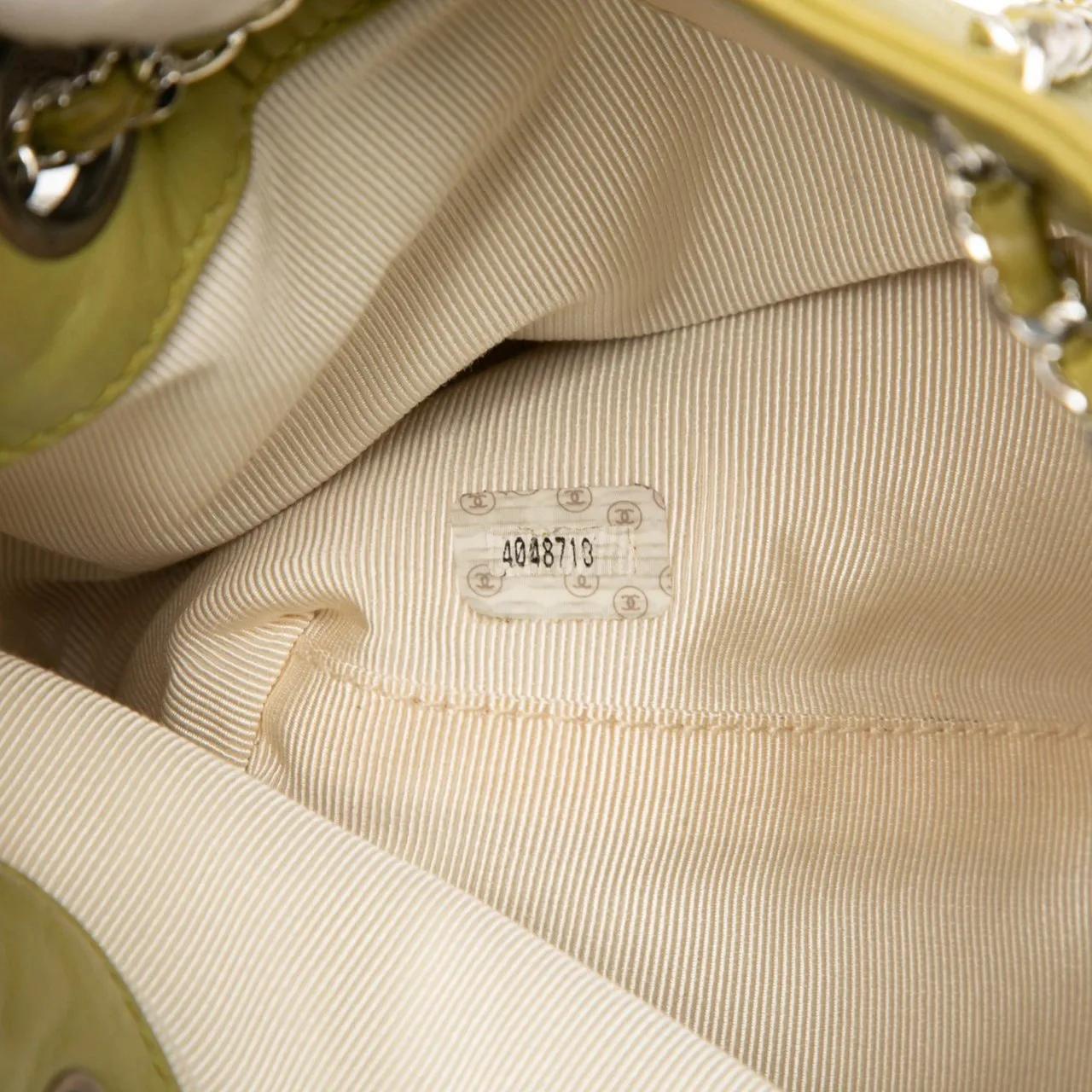 Thumbnail - Chanel Rucksäcke - CC Lambskin Drawstring Backpack - Gr. unisize - in Grün - für Damen