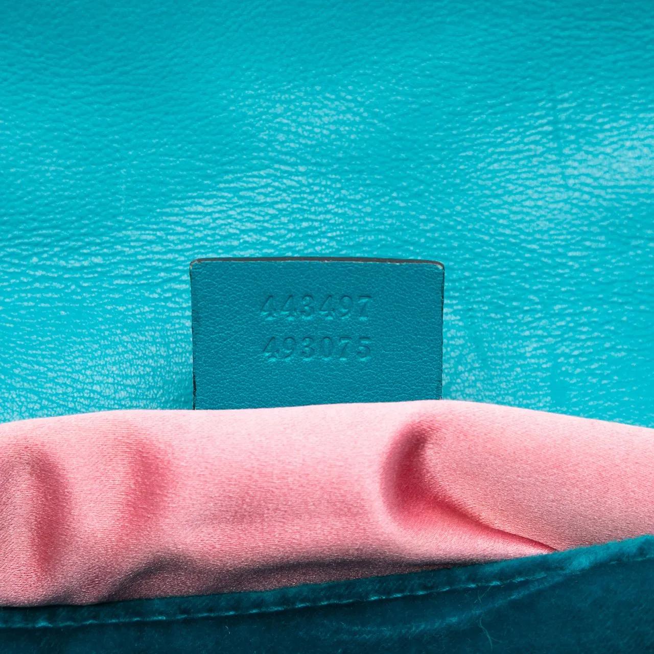 Thumbnail - Gucci Hobo Bags - Medium GG Marmont Matelasse Velvet Shoulder Bag - Gr. unisize - in Blau - für Damen