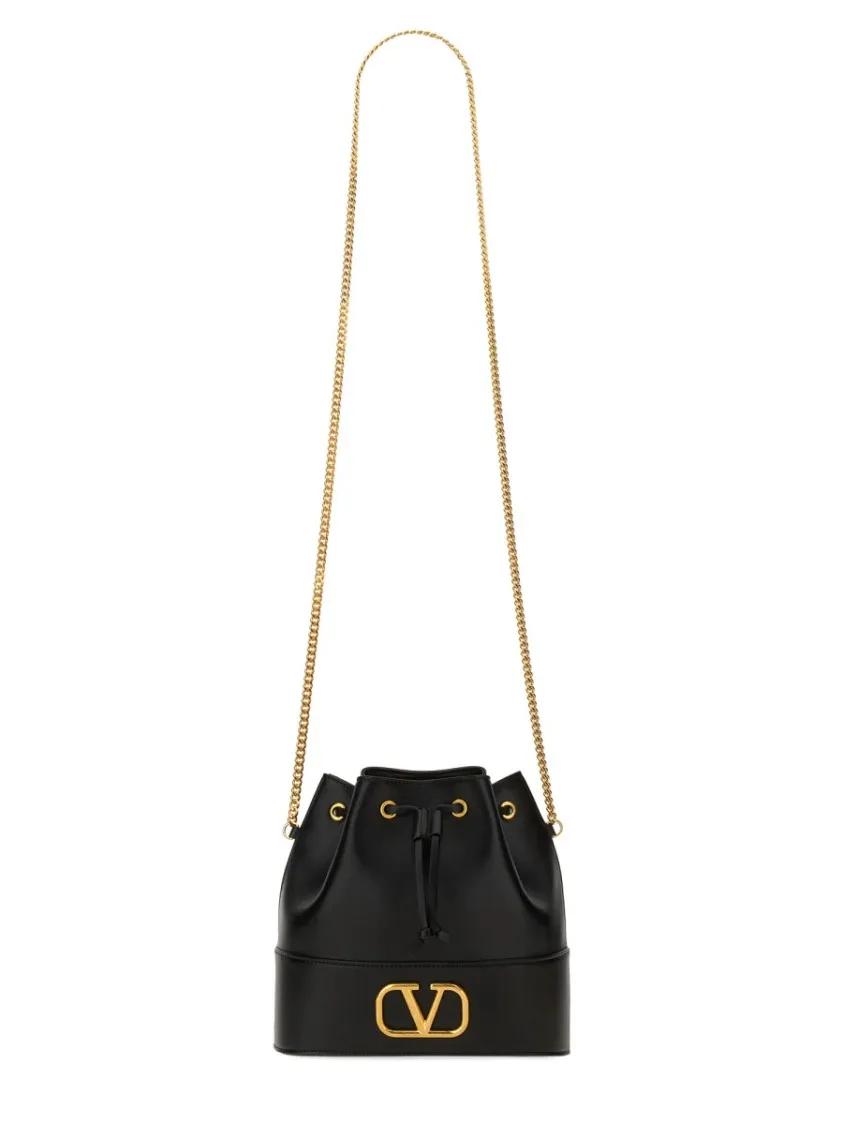 Valentino Garavani Bucket bags Mini Bucket Bag With Chain "Vlogo Signature" in zwart