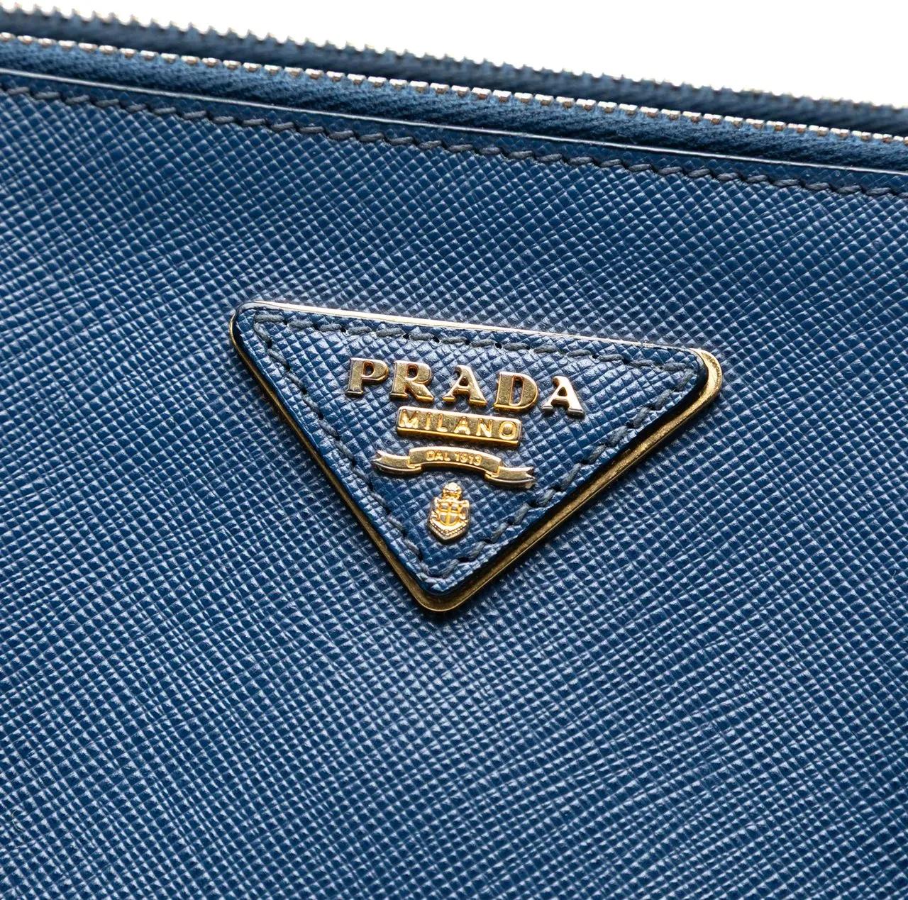 Thumbnail - Prada Hobo Bags - Medium Saffiano Lux Galleria Double Zip Satchel - Gr. unisize - in Blau - für Damen