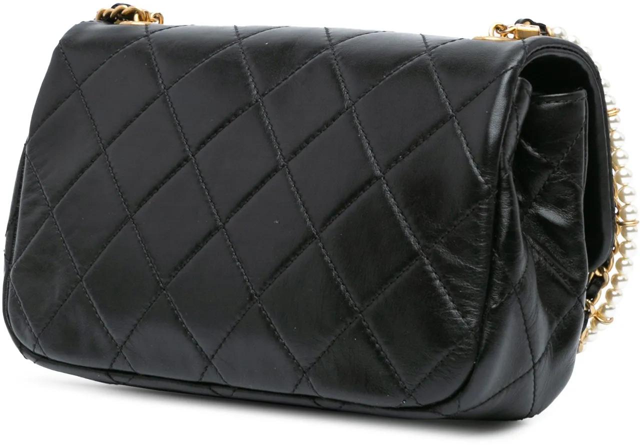 Chanel Hobo bags 2020 Mini Quilted Calfskin Crystal Pearls Chain Fl in zwart