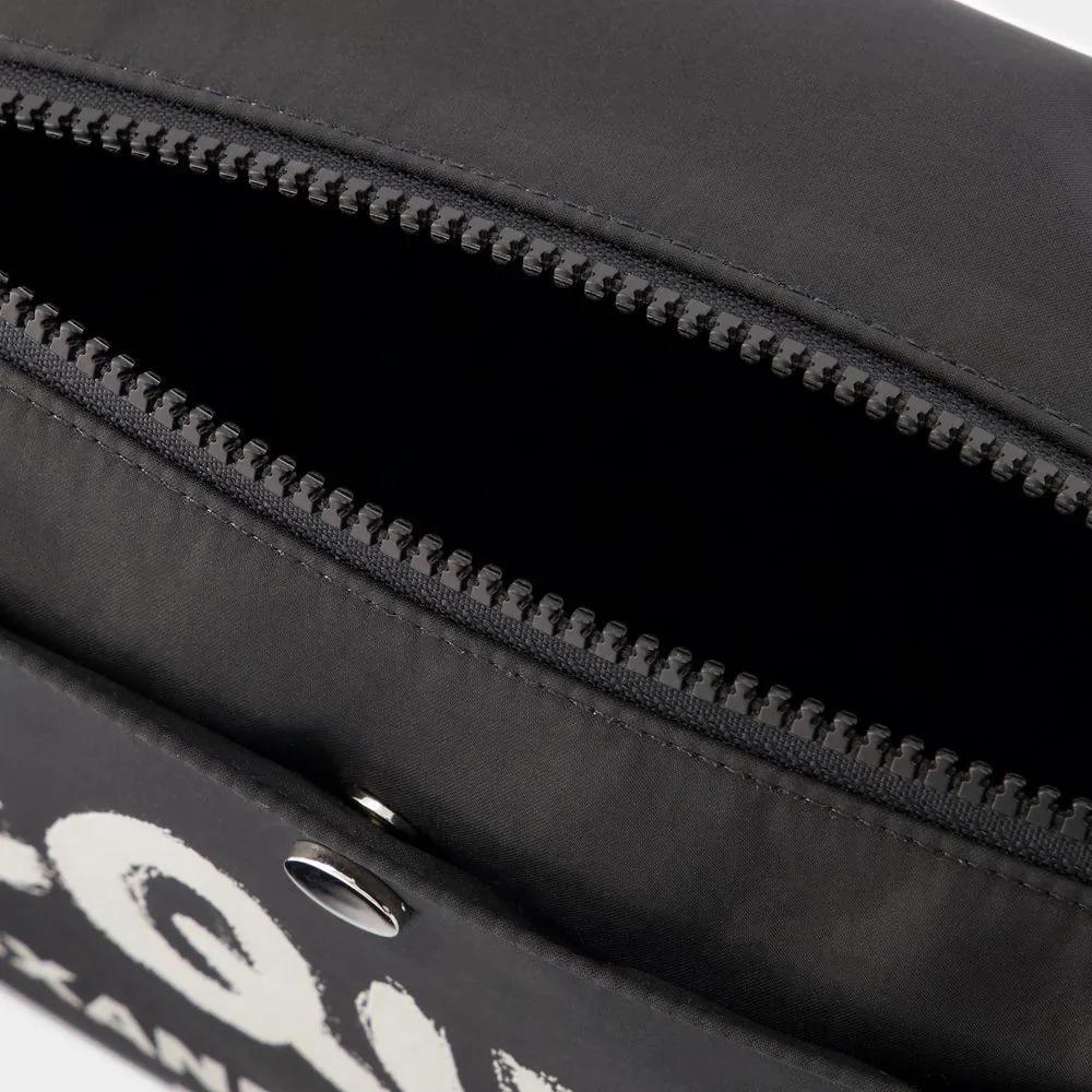 alexander mcqueen Shoppers Camera Crossbody Polyester Black in zwart