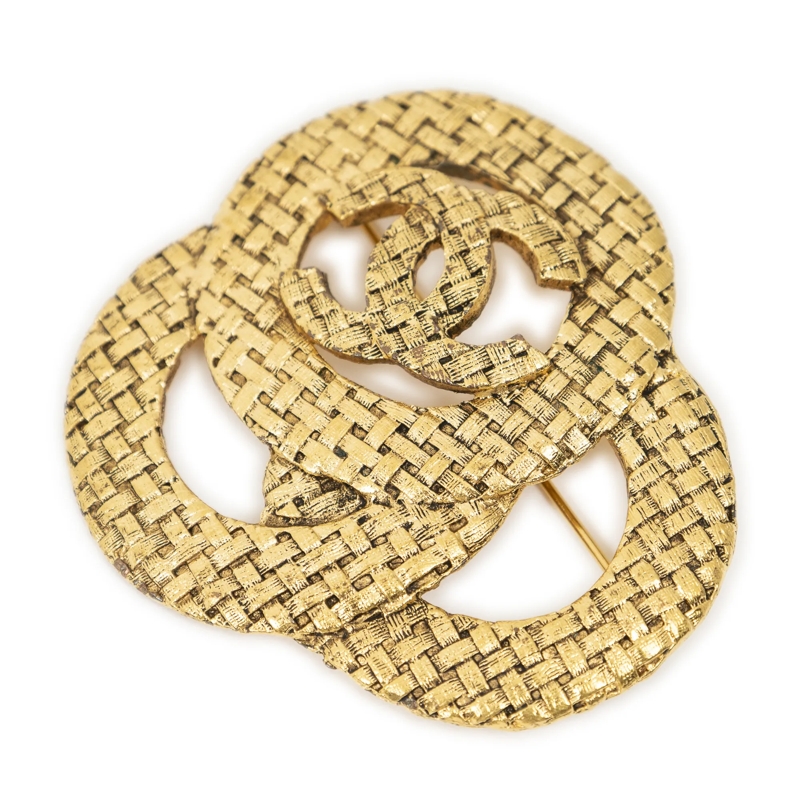 Chanel  C C Brooch gold
