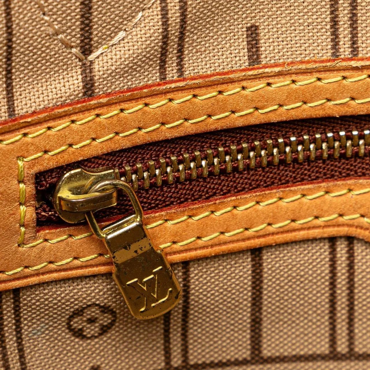 Louis Vuitton Totes & shoppers Monogram Neverfull PM in bruin