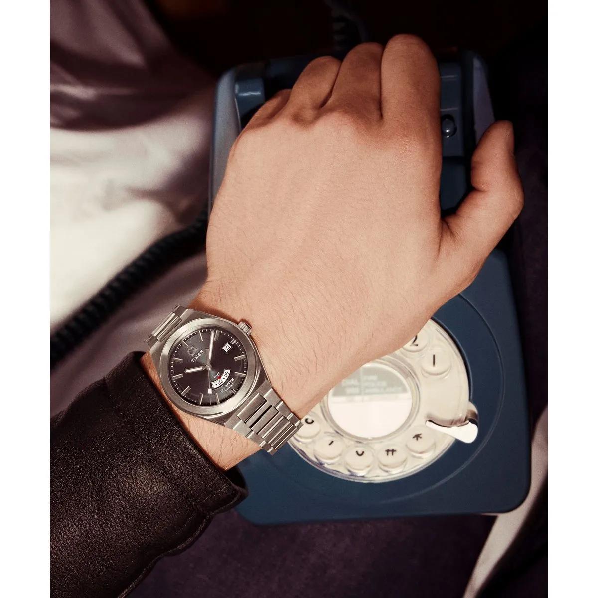 Thumbnail - Timex Uhren - Quarz-Analoguhr Q Timex Continental Gmt - Gr. unisize - in Silber - für Damen