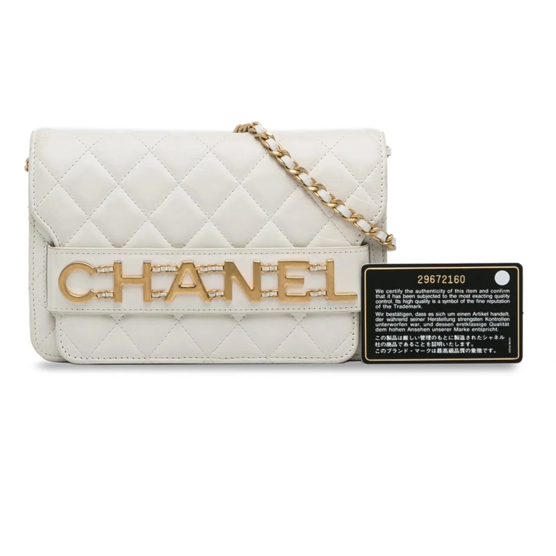 Chanel Schultertasche Enchained Wallet on Chain weiß