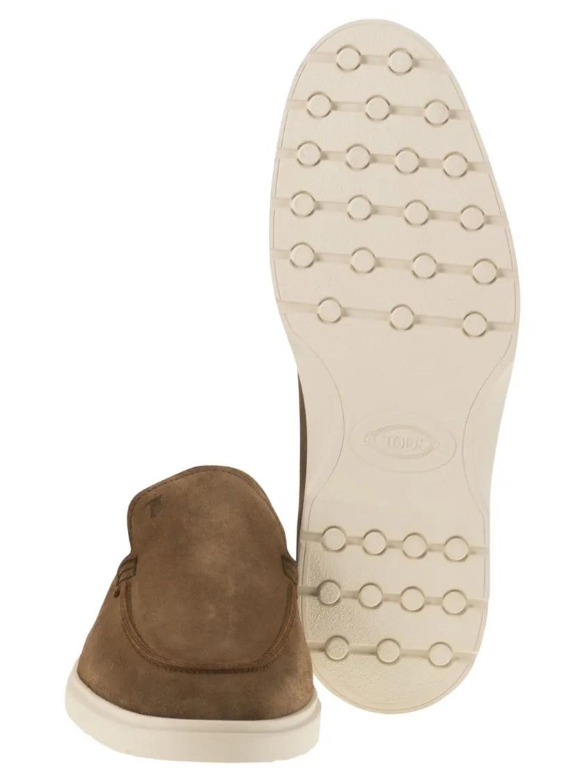 Thumbnail - Tod's Loafer - Brown Suede Moccasin Slipper With Embossed Monogra - Gr. 11 - in Braun - für Damen