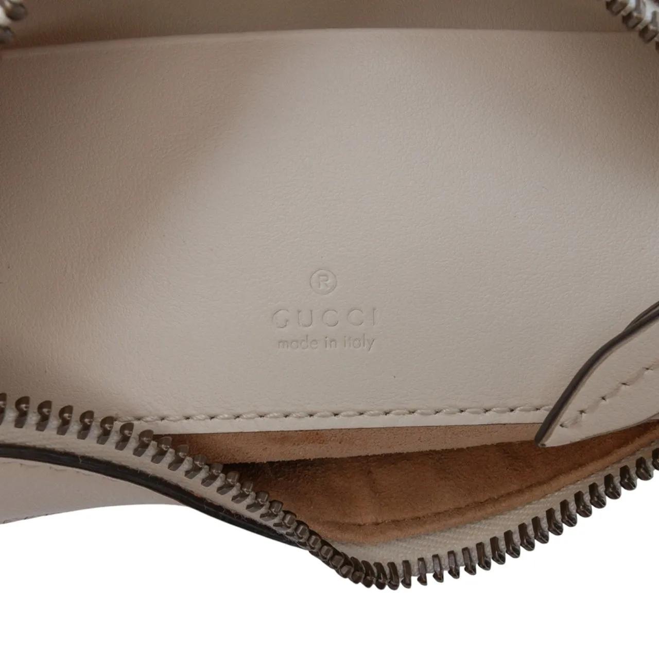 Thumbnail - Gucci Hobo Bags - Mini GG Marmont Half Moon Bag - Gr. unisize - in Weiß - für Damen