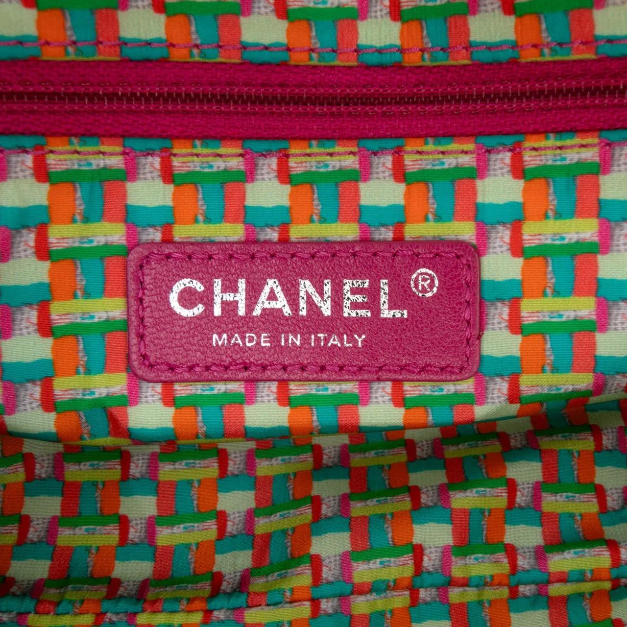 Thumbnail - Chanel Hobo Bags - Paris Seoul Small Rubber Coco Rain Flap - Gr. unisize - in Gold - für Damen