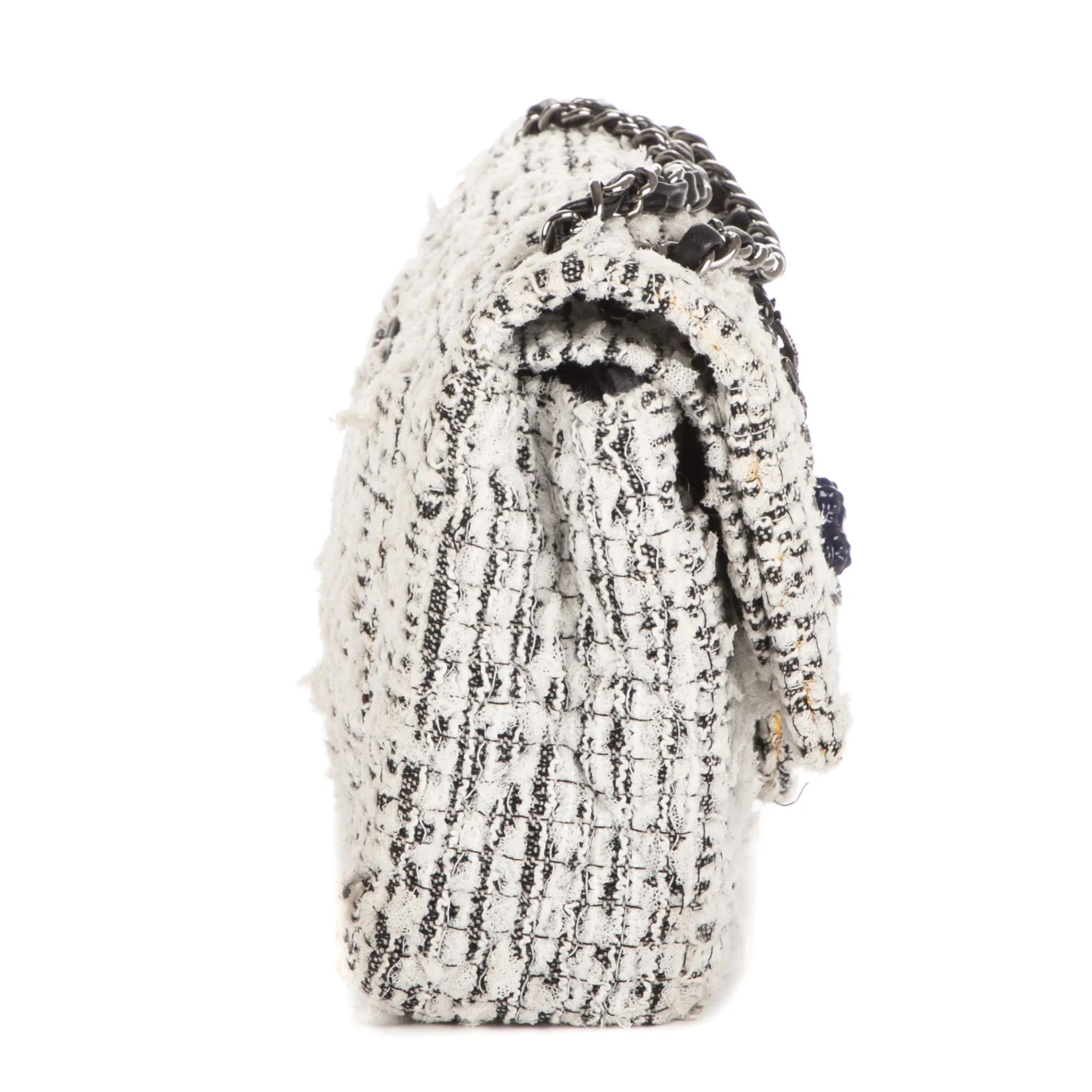 Thumbnail - Chanel Crossbody Bags - Ltd. Ed. 2.55 Insect - Gr. unisize - in Weiß - für Damen