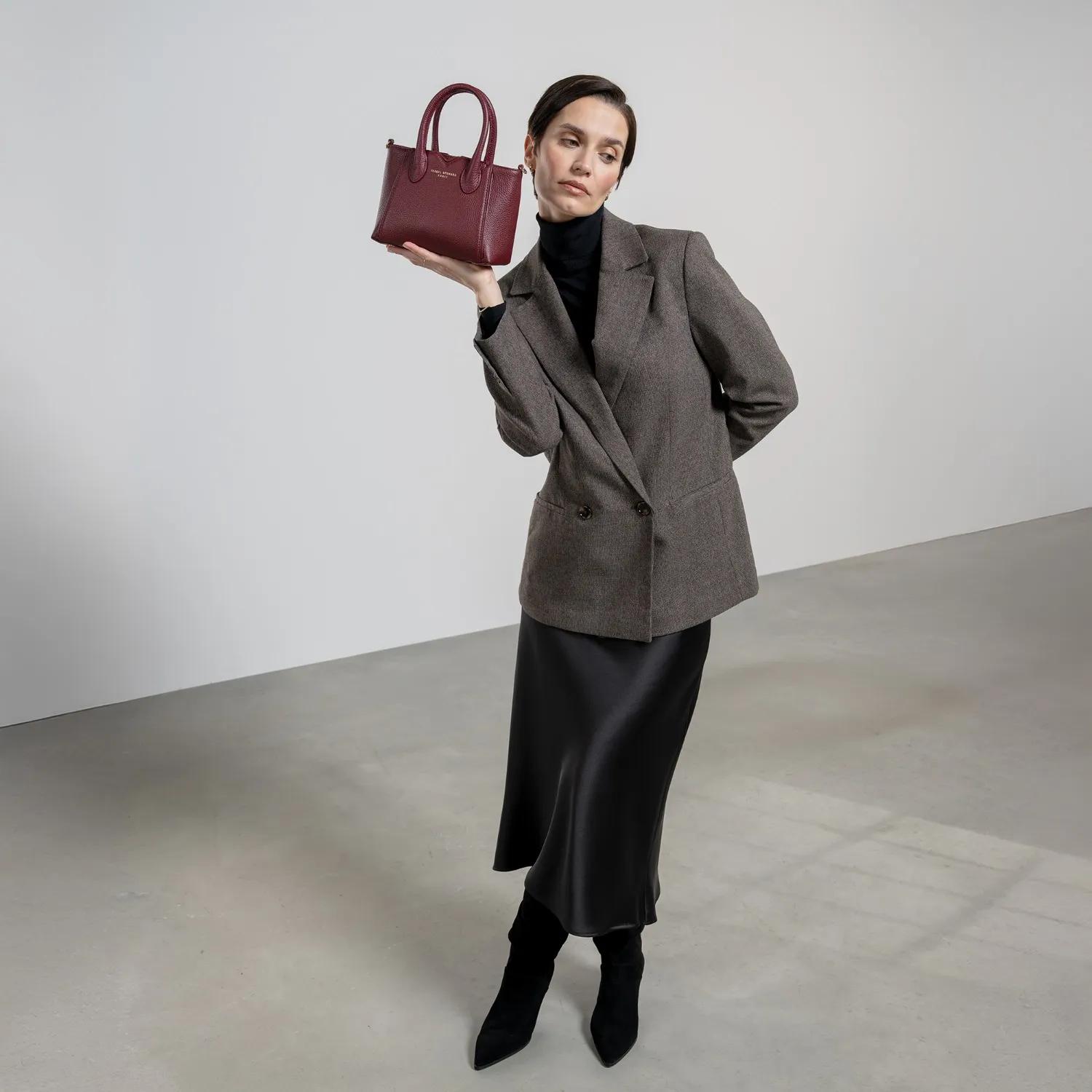 Isabel Bernard Crossbody bags Honoré Cloe Mini Handtasche in rood