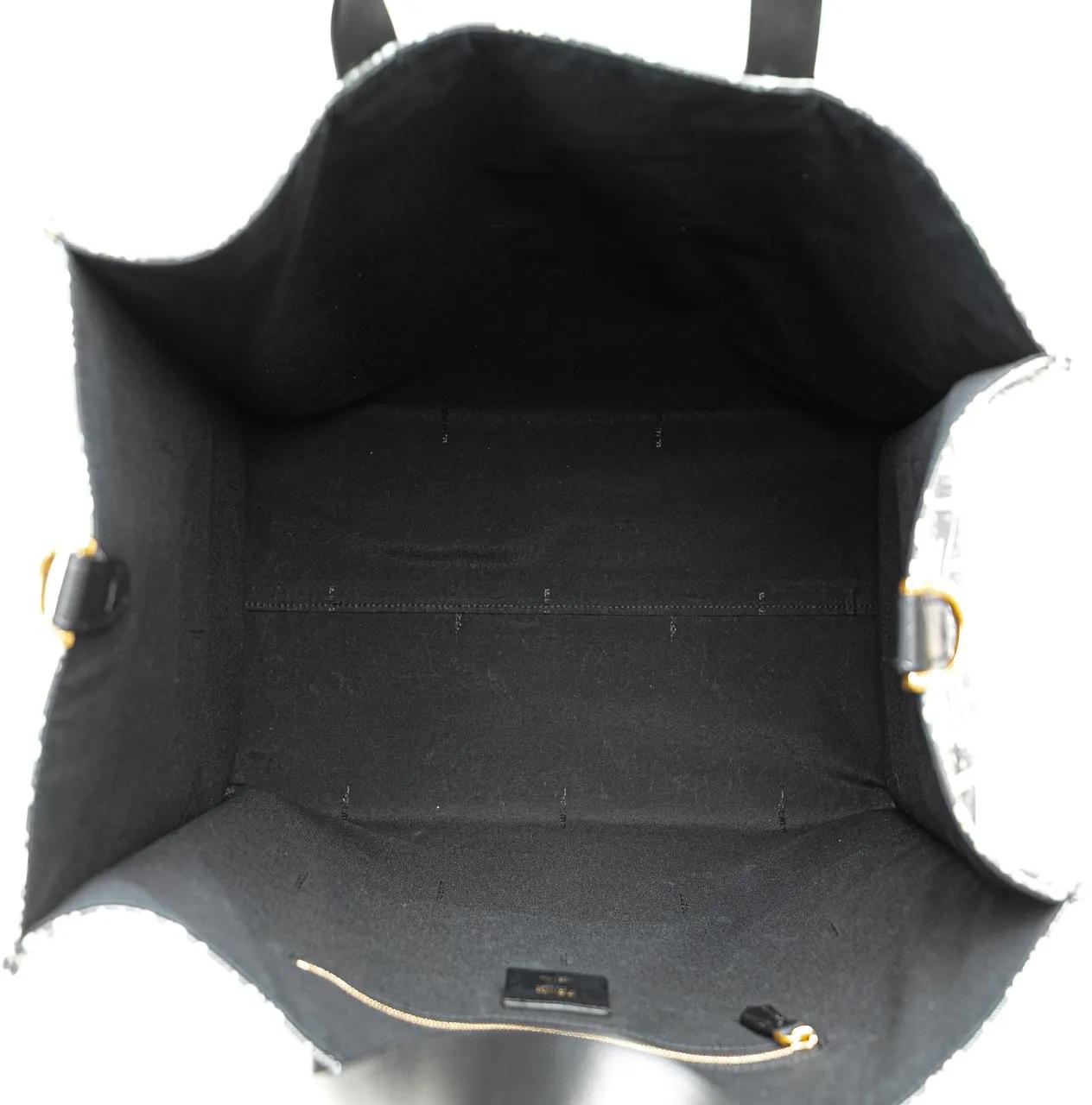 Thumbnail - Fendi Hobo Bags - Joshua Vides Zucca Coated Canvas Cloudy Shopper Sa - Gr. unisize - in Blau - für Damen