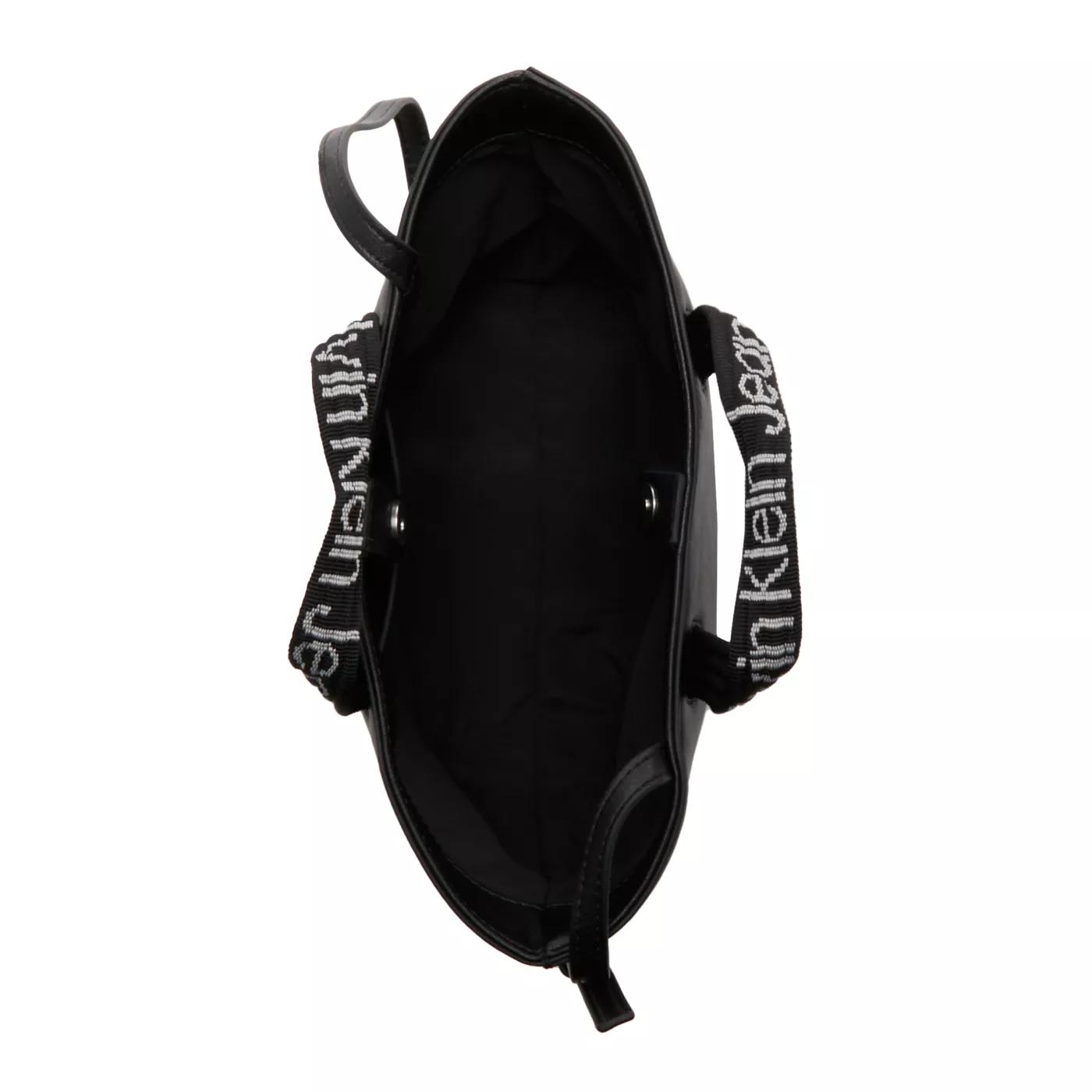 Calvin Klein Crossbody bags Ultralight Schwarze Handtasche K60K61 in zwart