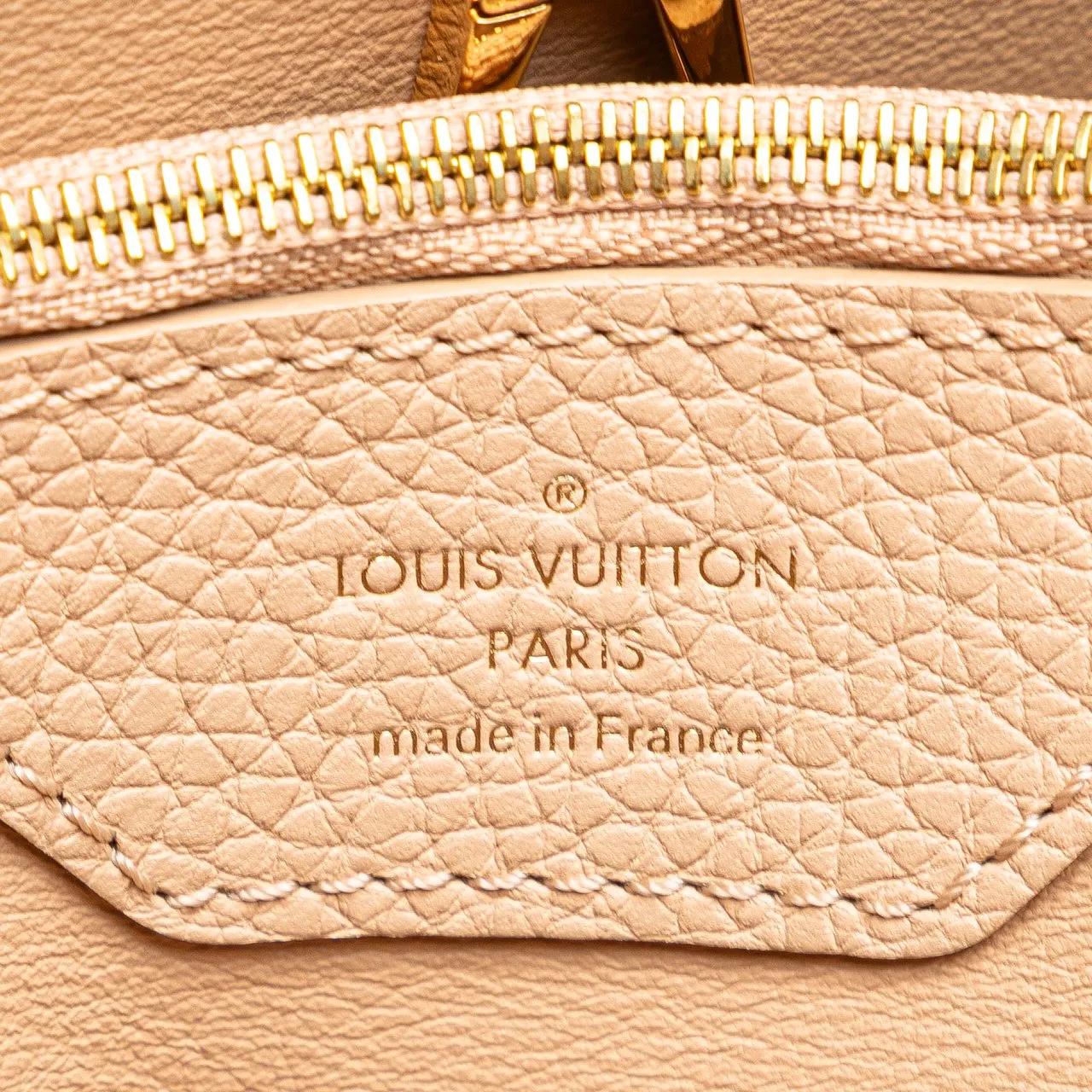 Thumbnail - Louis Vuitton Hobo Bags - Taurillon Studdy Capucines MM - Gr. unisize - in Braun - für Damen