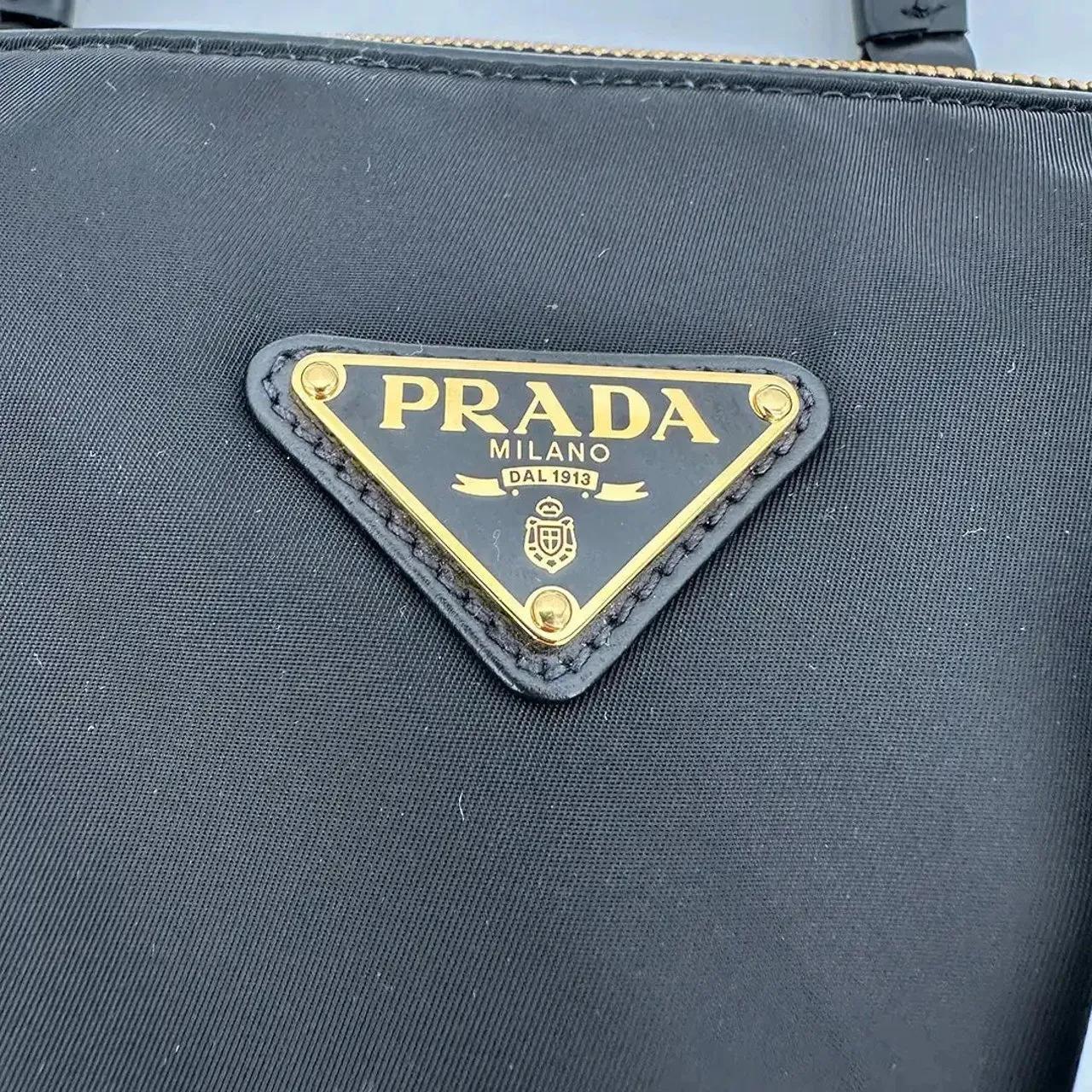 Thumbnail - Prada Hobo Bags - Prada medium-sized handle bag made of Re-Nylon and - Gr. unisize - in Schwarz - für Damen