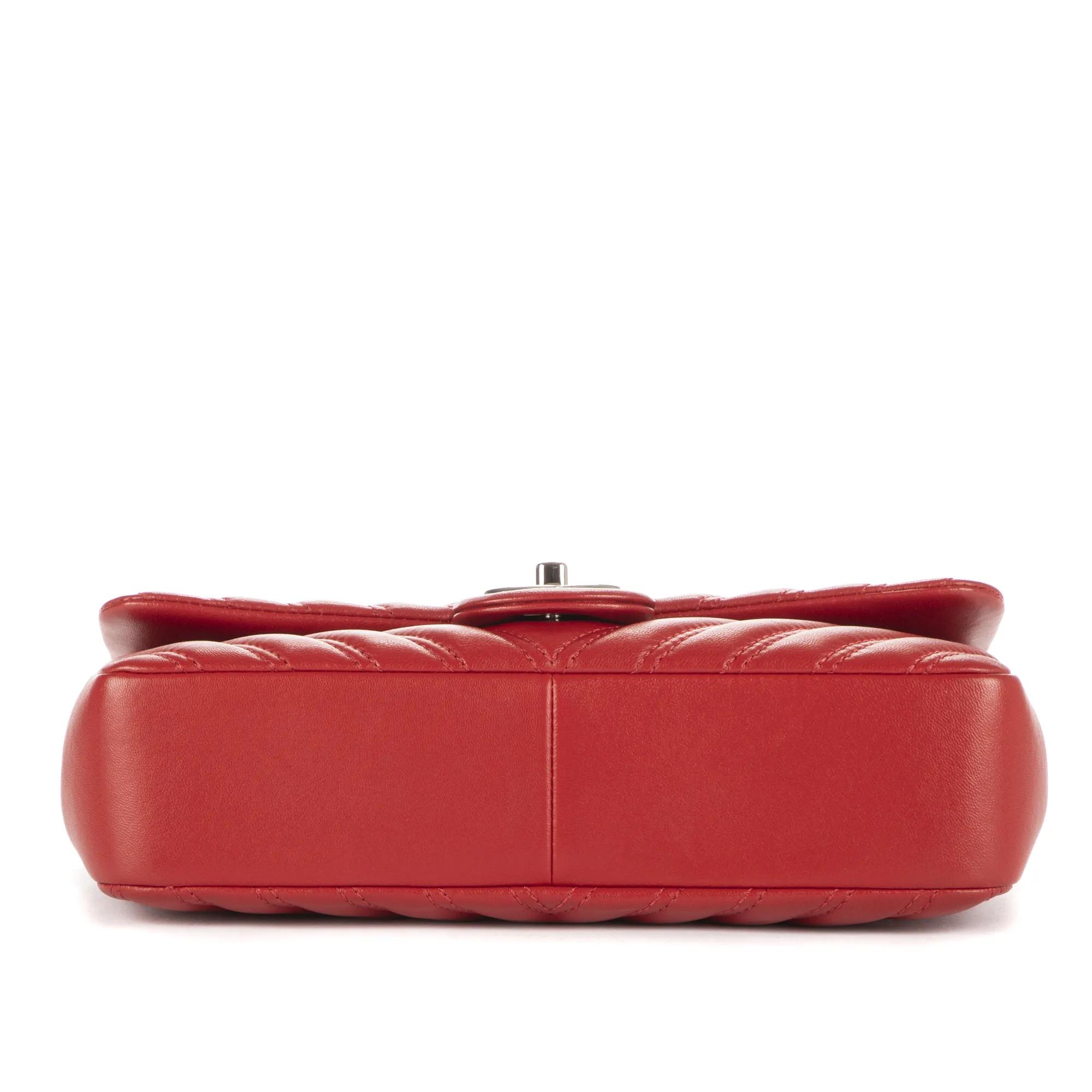 Thumbnail - Chanel Crossbody Bags - Double Stitched Single Flap - Gr. unisize - in Rot - für Damen