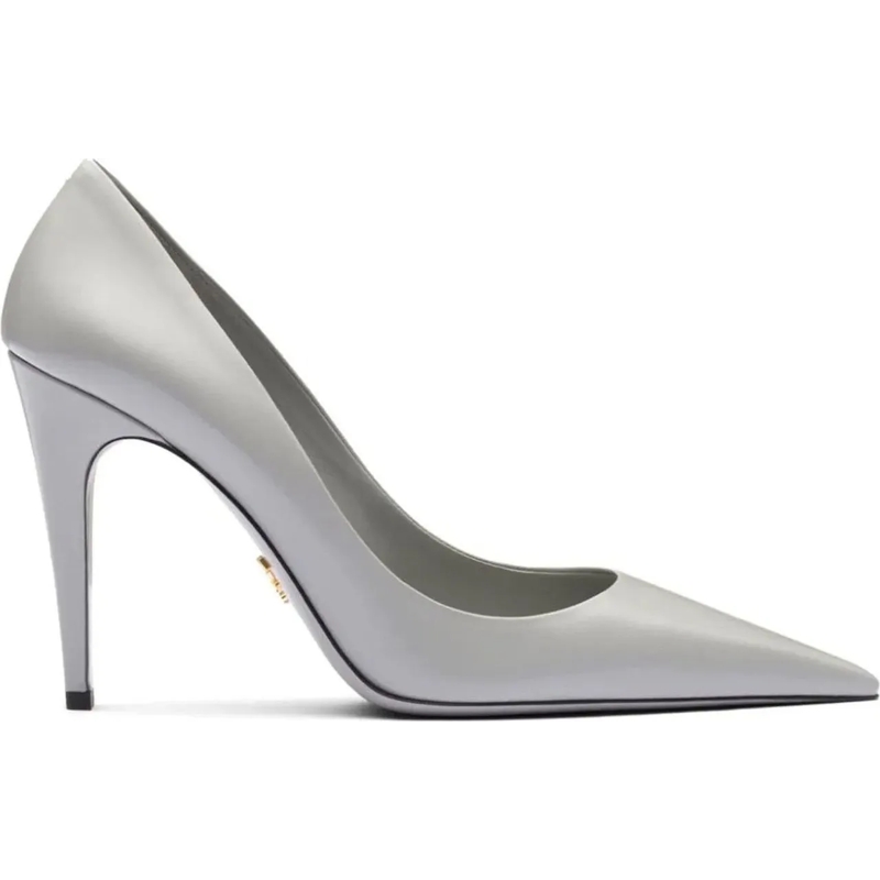 Prada Escarpins Prada Brushed Leather Pumps grau
