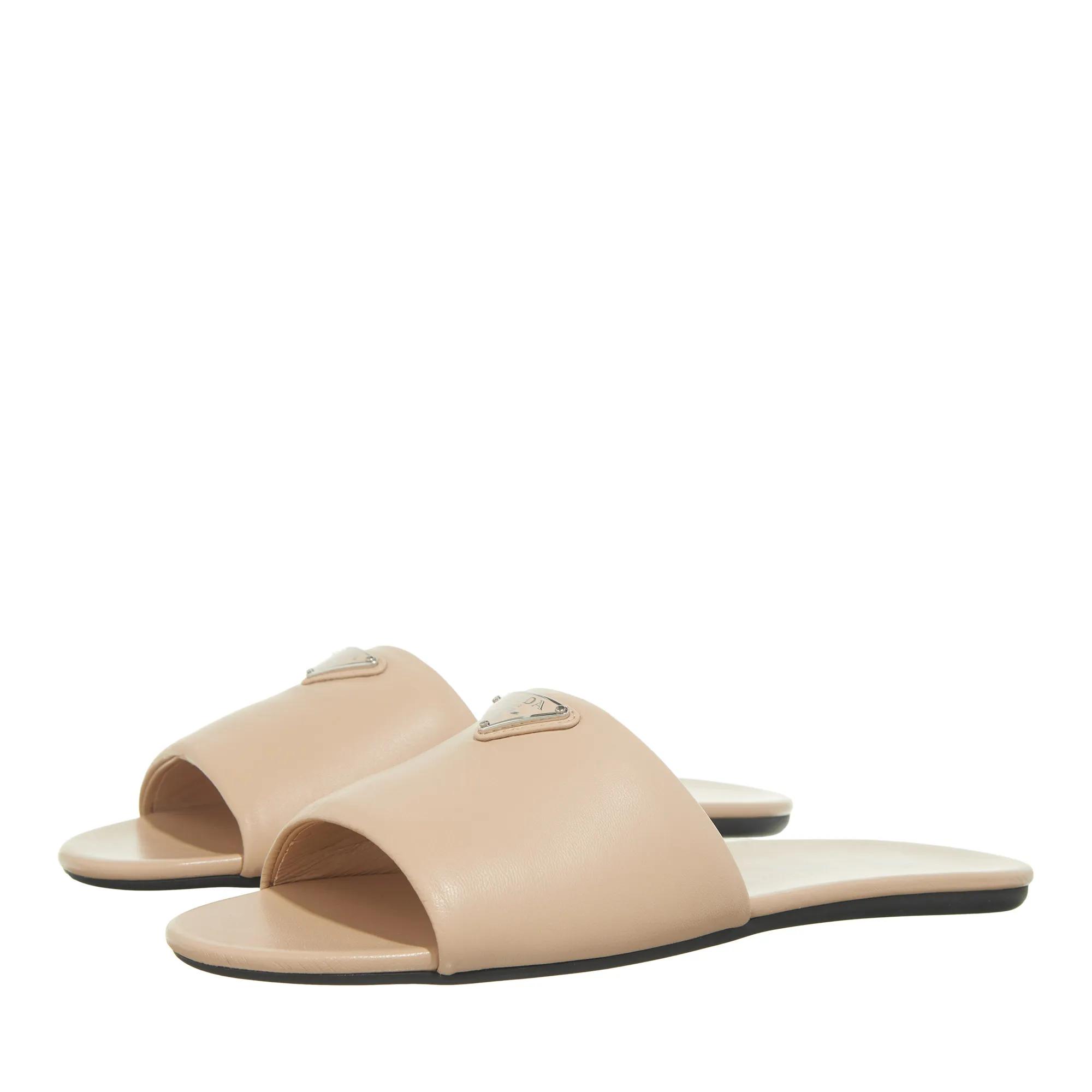 Prada Sandalen & Sandaletten - Triangle Logo Slip On Sandals - Gr. 37 (EU) - in Beige - für Damen