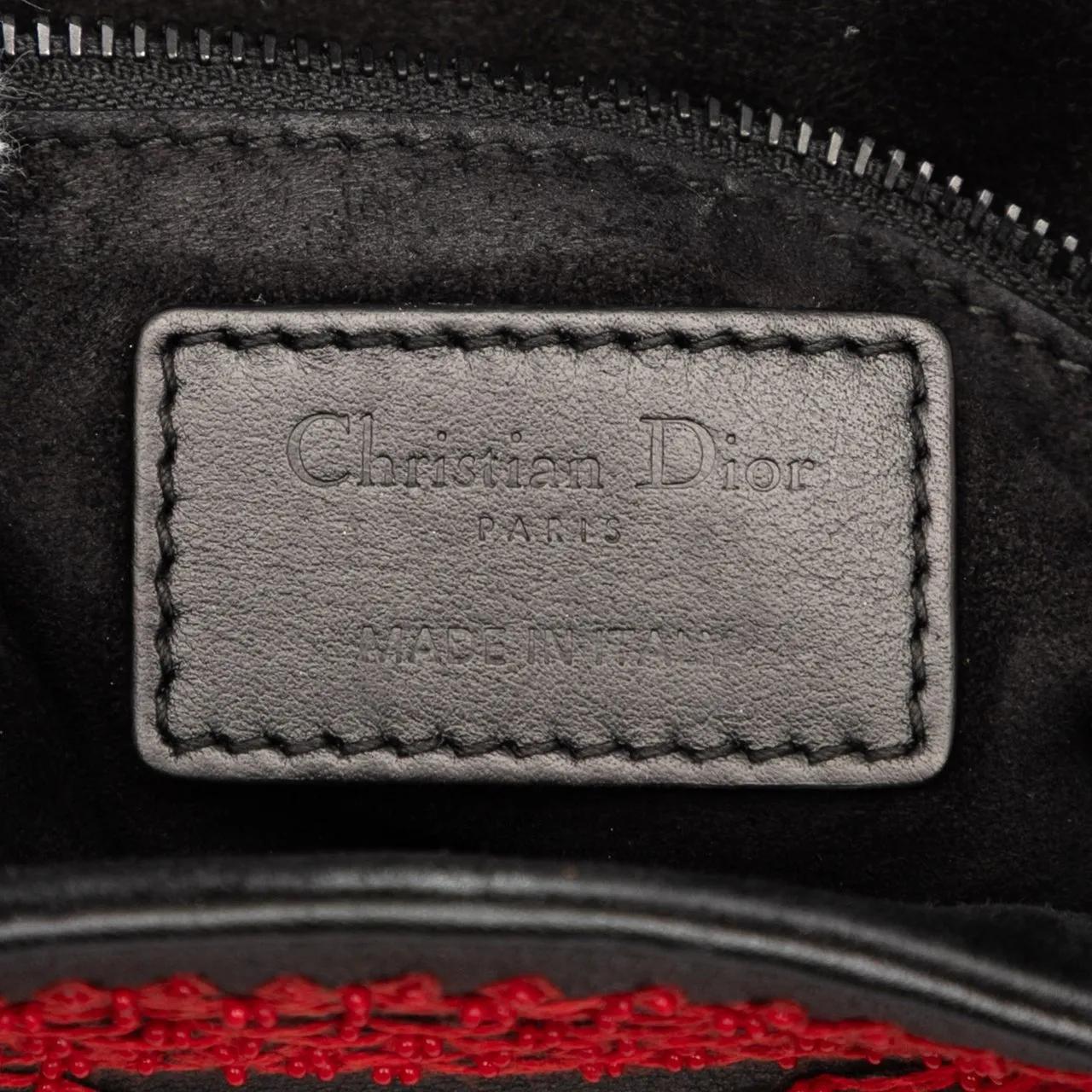 Thumbnail - Christian Dior Hobo Bags - Medium Smooth Calfskin Embroidered Heart Playing C - Gr. unisize - in Schwarz - für Damen