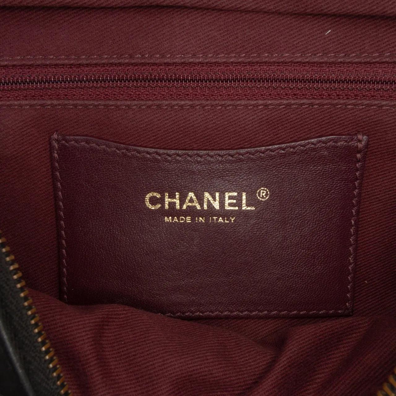 Thumbnail - Chanel Hobo Bags - Large Quilted Iridescent Calfskin Shiva Flap - Gr. unisize - in Schwarz - für Damen