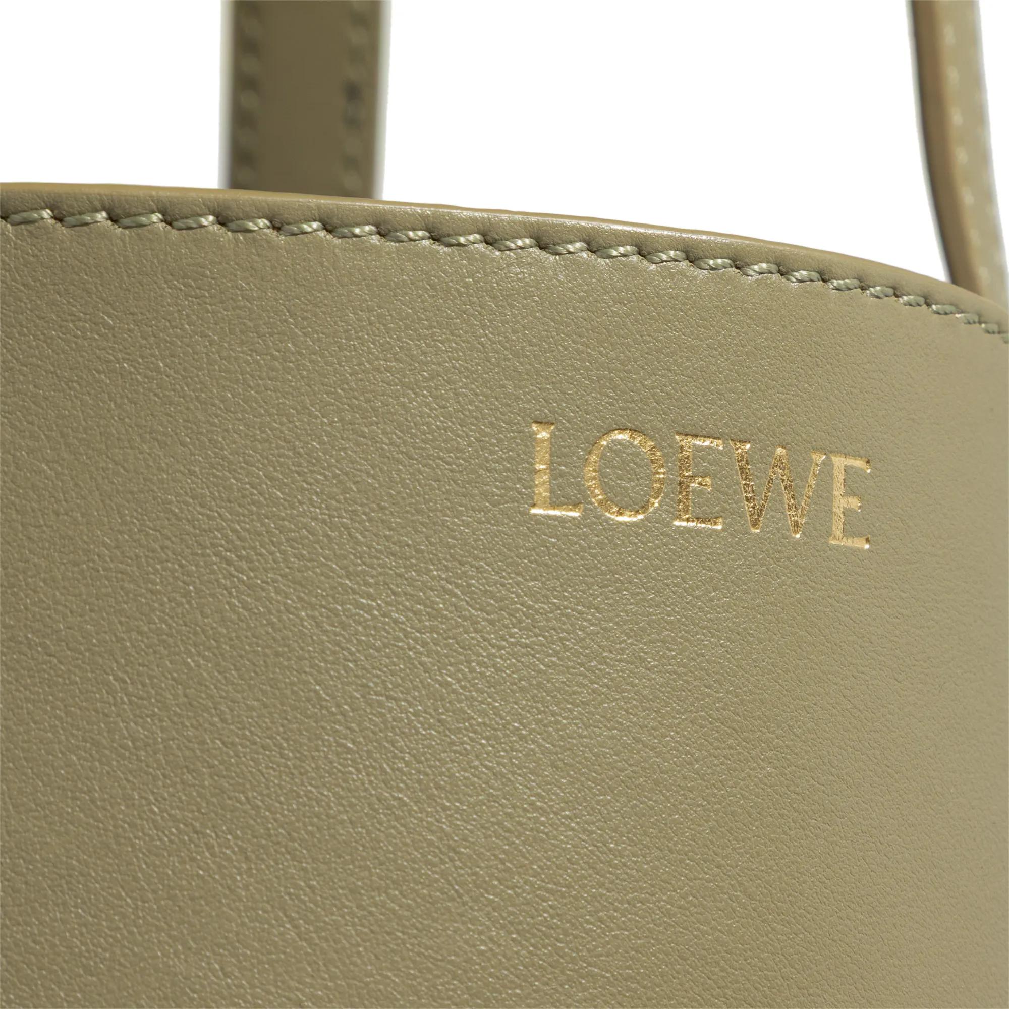 Loewe Shoppers & Totes Puzzle Fold Tote Calfskin in groen