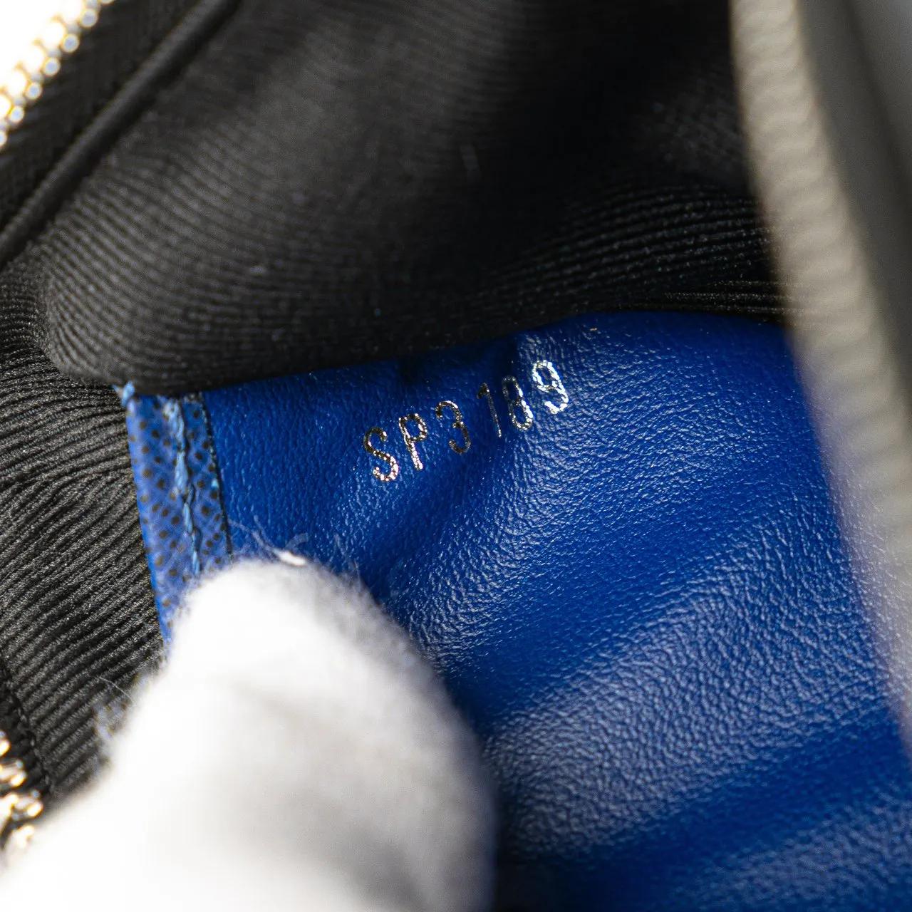 Thumbnail - Louis Vuitton Clutches - Monogram Taigarama Pochette Discovery PM - Gr. unisize - in Blau - für Damen
