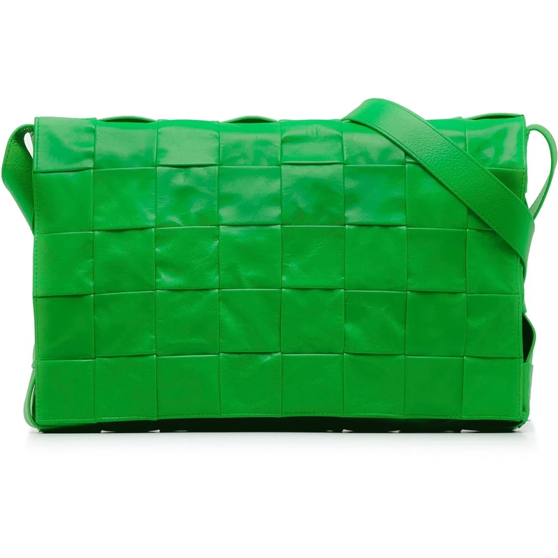 Bottega Veneta Schultertasche Maxi Paper Calfskin Intrecciato Cassette Crossbody grün
