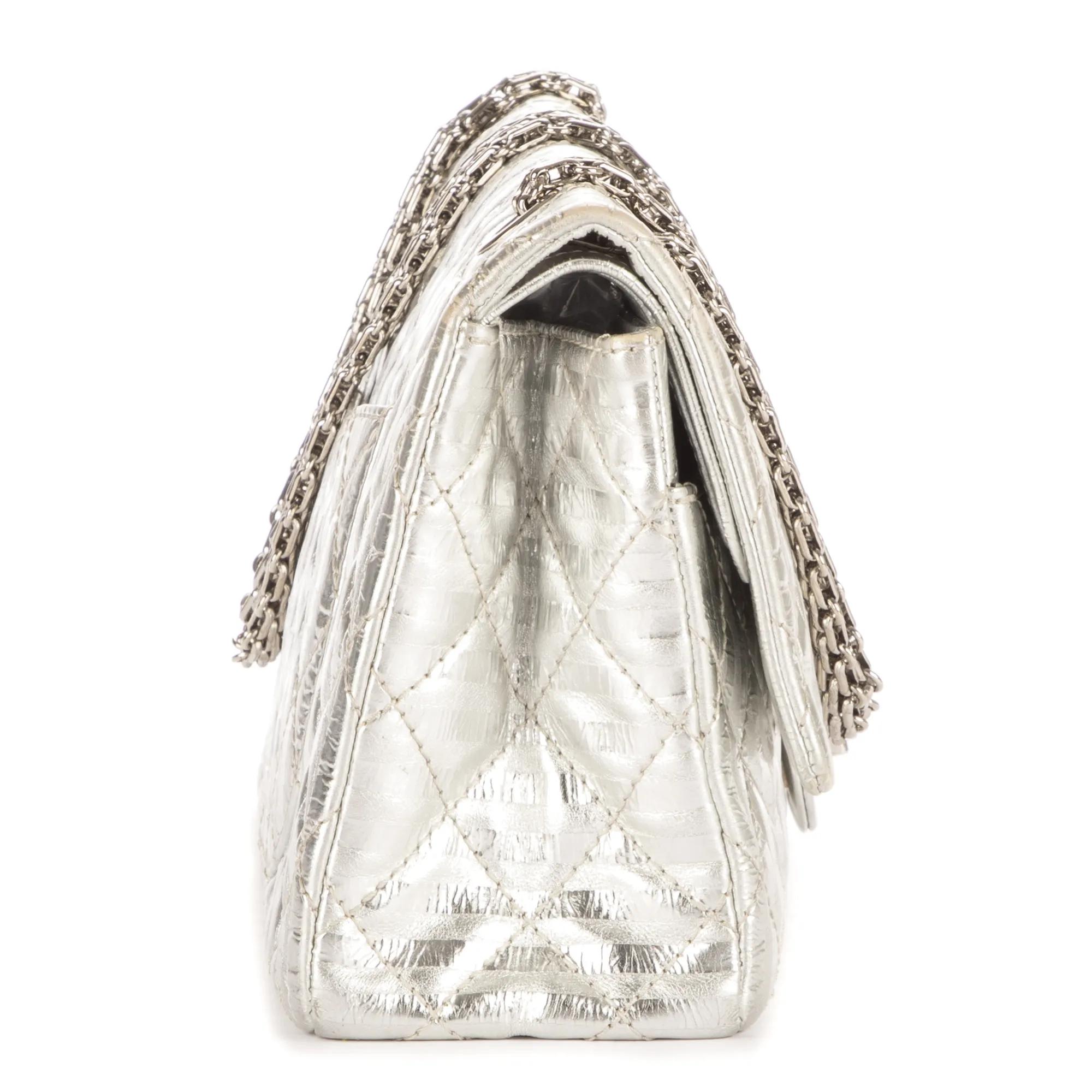 Thumbnail - Chanel Crossbody Bags - 2.55 Stripes Medium 226 Double Flap - Gr. unisize - in Silber - für Damen