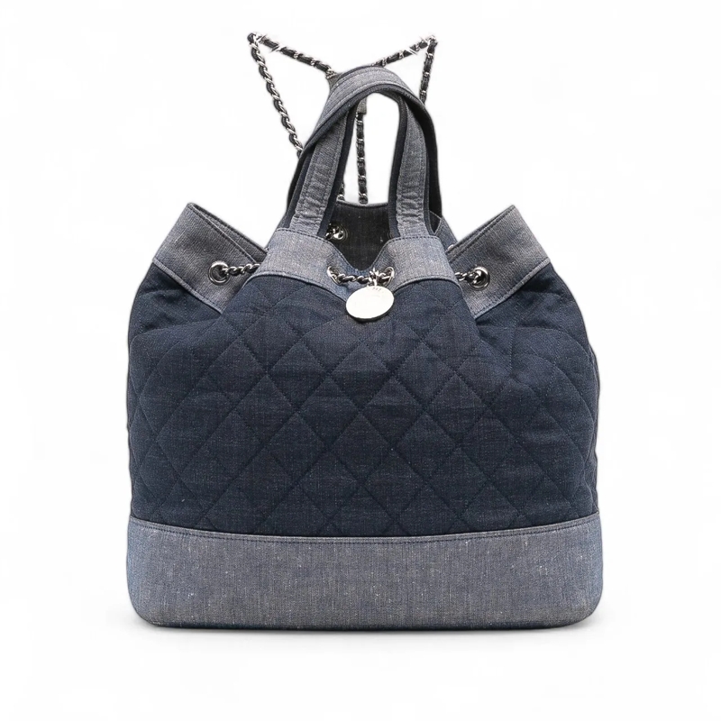Chanel Sac à dos Quilted Denim Medallion Backpack blau