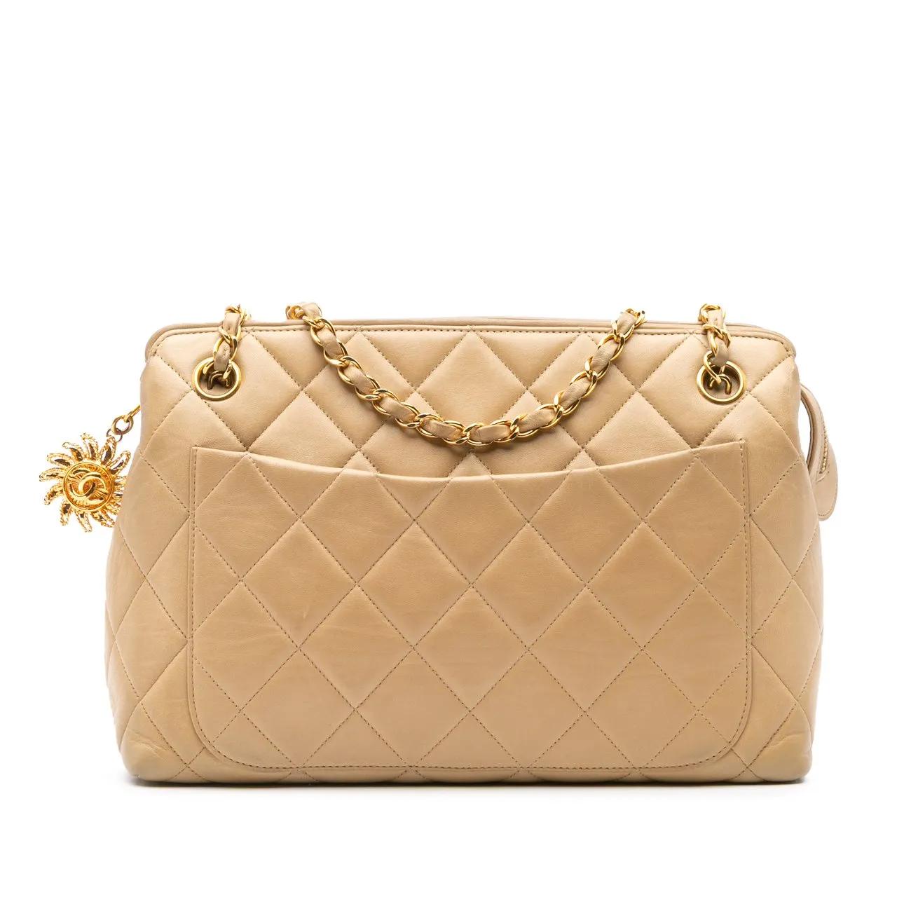 Chanel Hobo Bags - Quilted Lambskin Sun Charm Chain Crossbody - Gr. unisize - in Braun - für Damen
