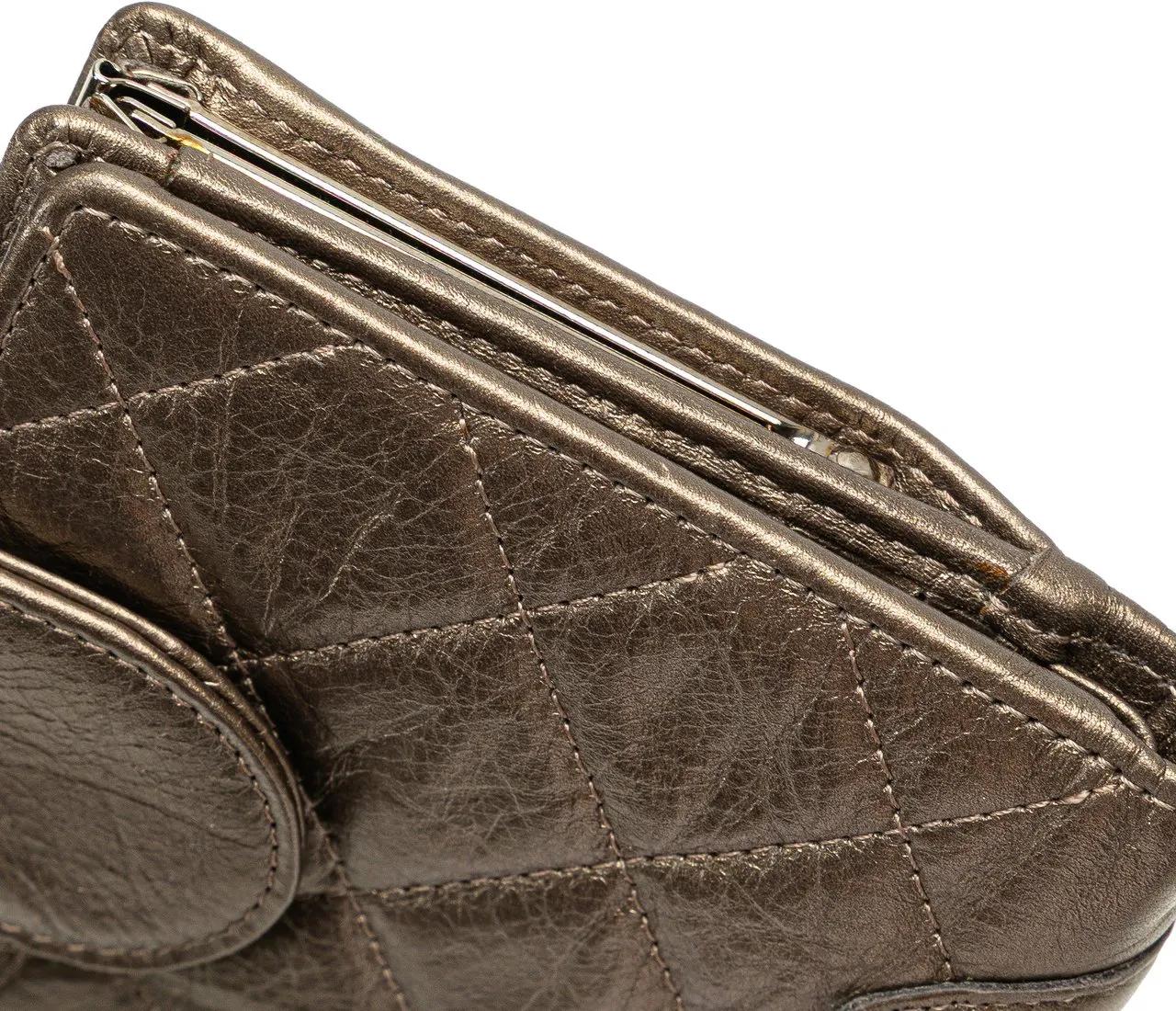 Thumbnail - Chanel Portemonnaie - 2006-2008 Metallic Aged Calfskin Cambon Ligne Bifo - Gr. unisize - in Braun - für Damen