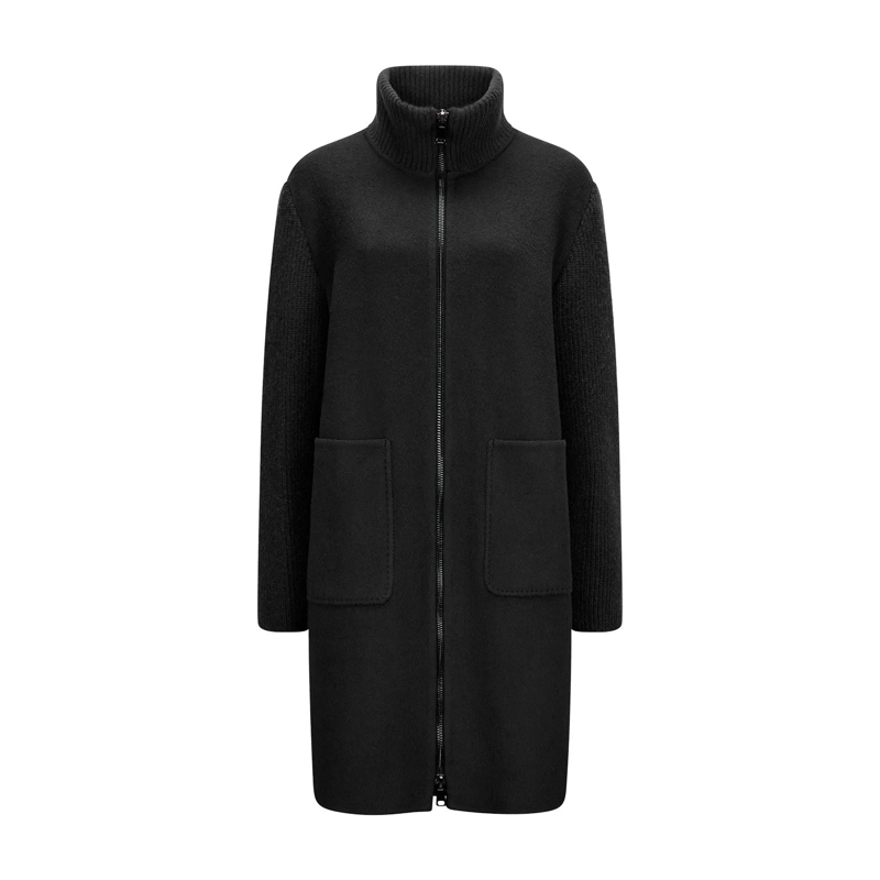 Milestone  Mantel Patty Schwarz