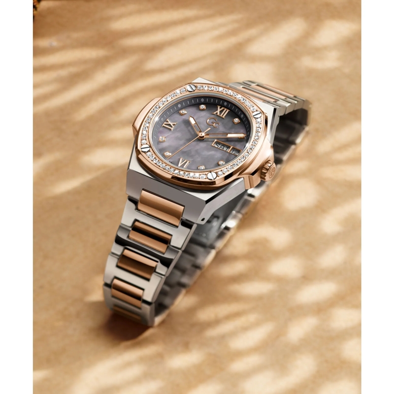 GC Quarzuhr Quarz Tag & Datum Gc Coussin Shape Lady silber(Image 4)