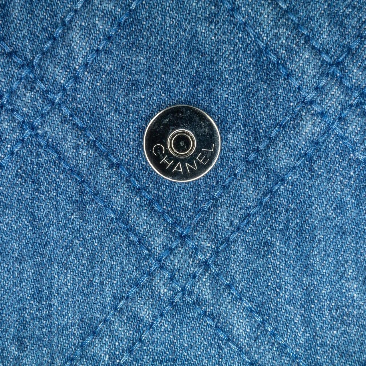 Chanel Laptoptassen Denim 19 Phone Holder with Chain in blauw
