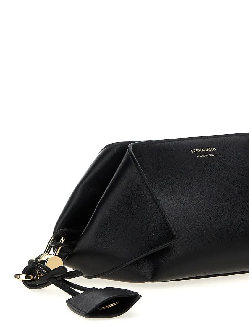 Salvatore Ferragamo Clutches Folded-Corner Leather Clutch With Embossed Logo in zwart