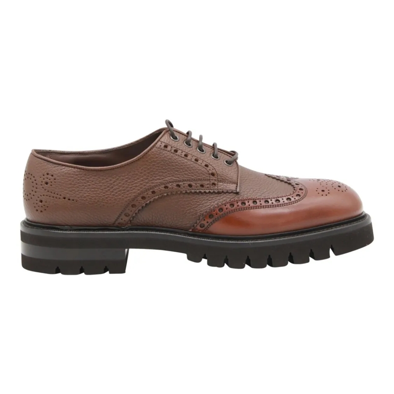 Salvatore Ferragamo Veterschoenen Brogue-Style Flat Shoes With Wingtip Design Black