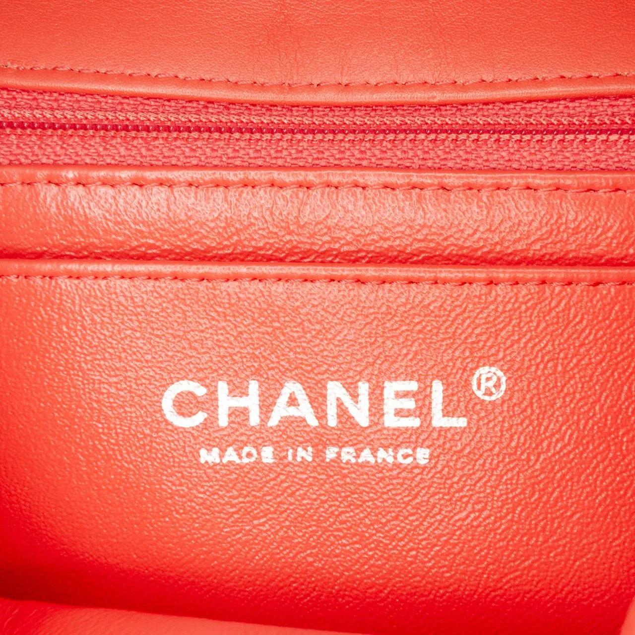 Thumbnail - Chanel Hobo Bags - Mini Rectangular Classic Velvet Single Flap - Gr. unisize - in Orange - für Damen