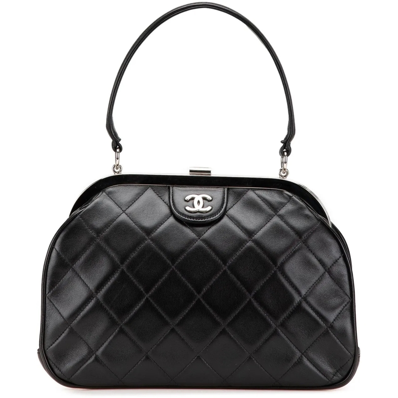 Chanel Fourre-tout CC Quilted Lambskin Kiss Lock Frame Top Handle Bag schwarz