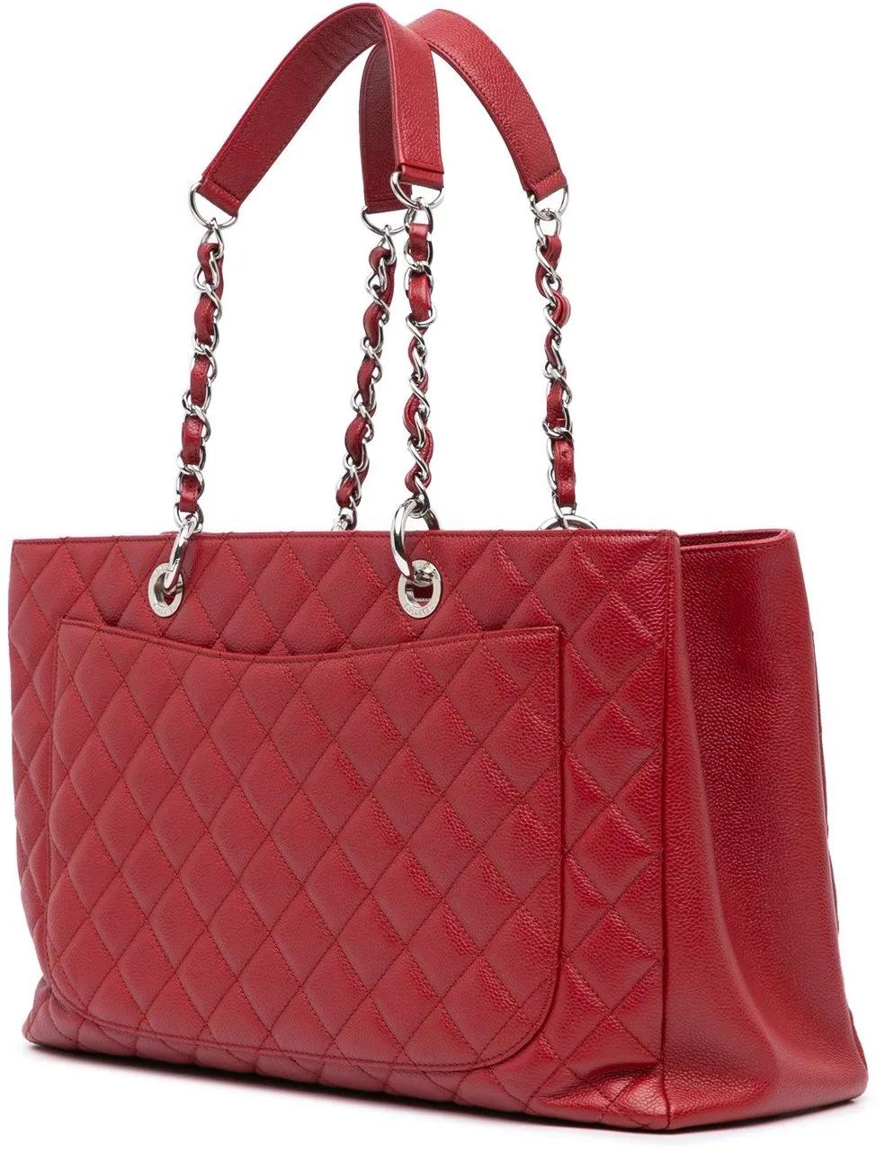 Chanel Shoppers Caviar Grand Shopping Tote XL in rood