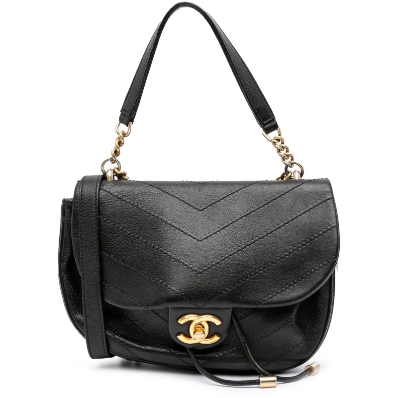 Chanel Sac à bandoulière CC Chevron Calfskin Round Flap Satchel schwarz