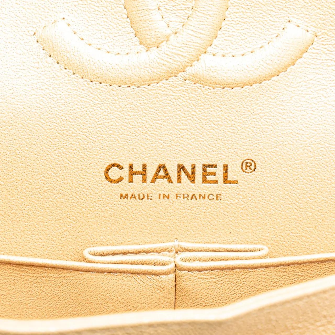 Thumbnail - Chanel Hobo Bags - Medium Classic Iridescent Caviar Double Flap - Gr. unisize - in Braun - für Damen
