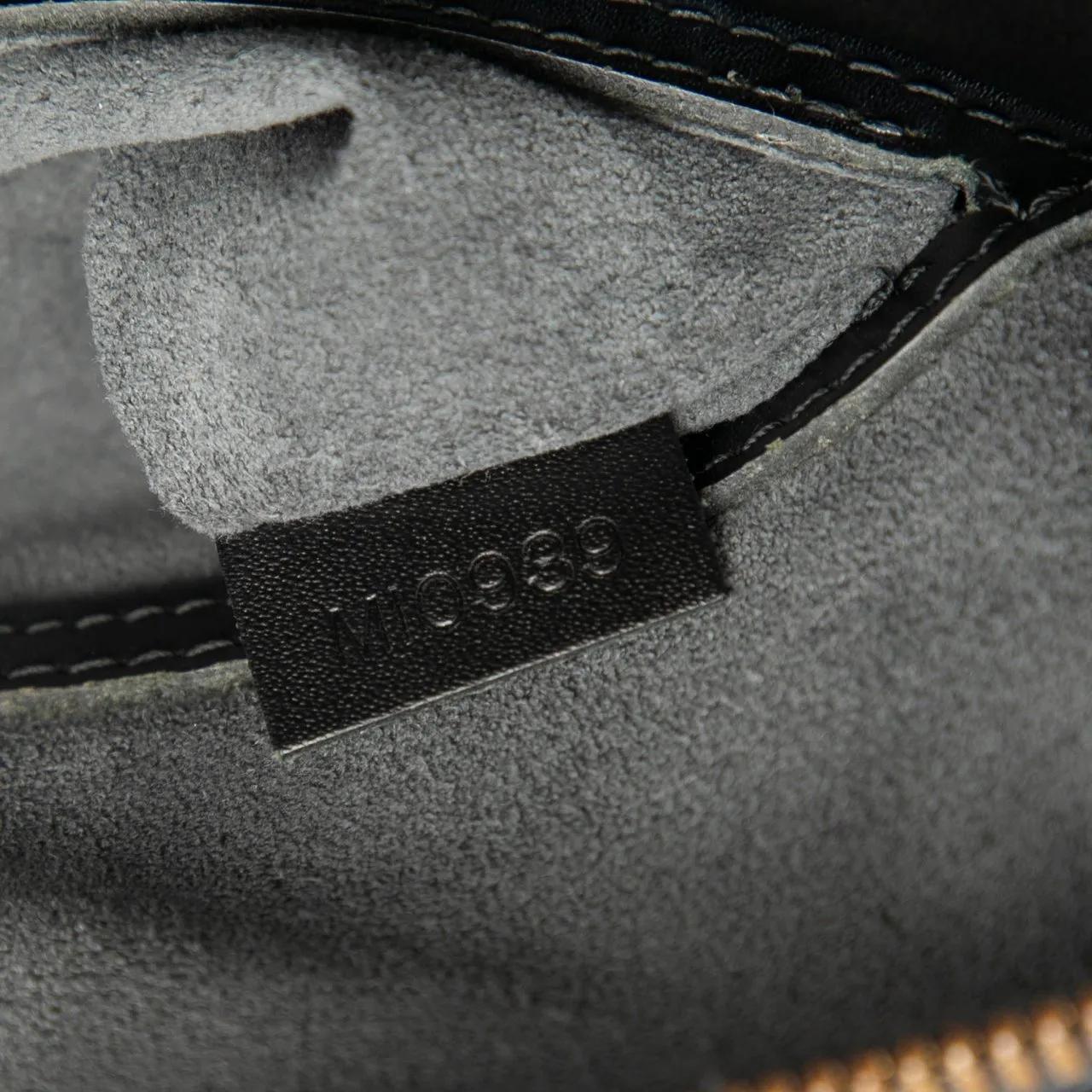 Thumbnail - Louis Vuitton Crossbody Bags - Epi Alma PM - Gr. unisize - in Schwarz - für Damen