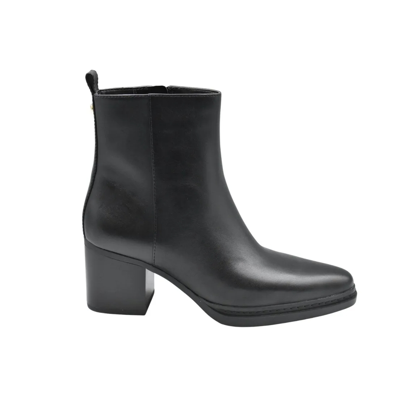 MICHAEL Michael Kors Stiefel Smooth Black Leather Ankle Boots Black