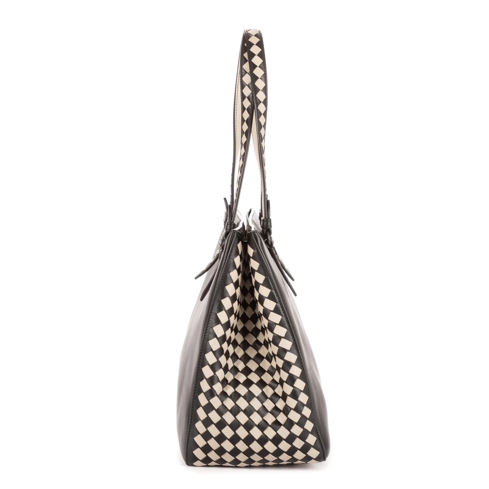 Thumbnail - Bottega Veneta Crossbody Bags - Tote - Gr. unisize - in Schwarz - für Damen